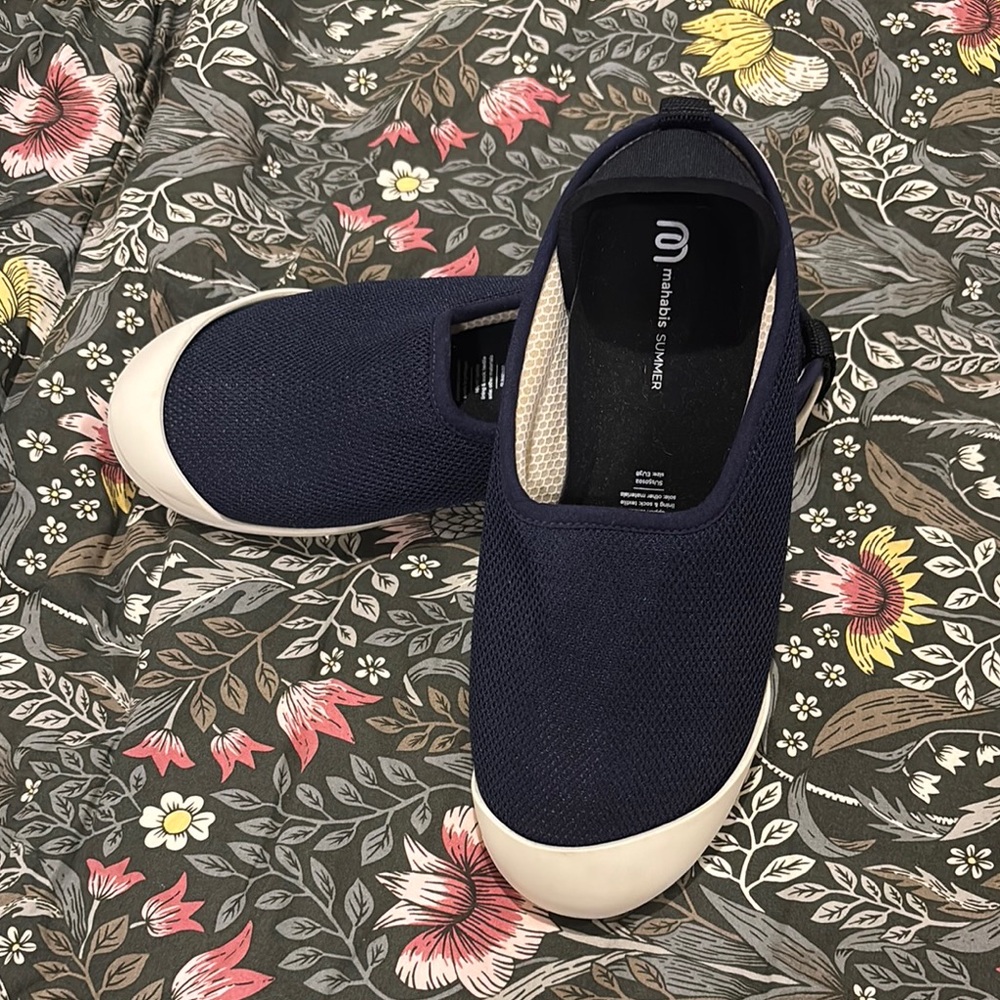 Mahabis Navy Slip-On Sneakers